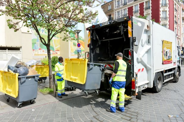 Sepur équipe Neuilly-sur-Marne de bennes GNV