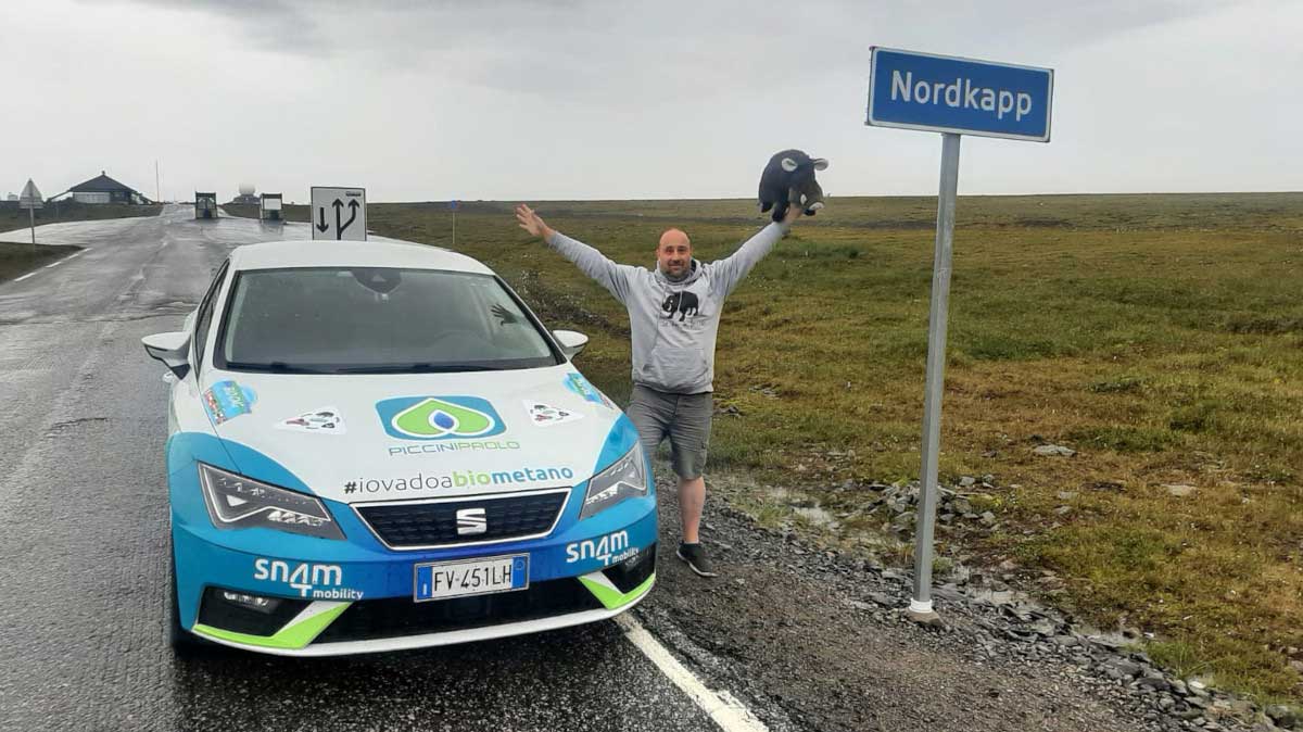 Il rejoint le cercle polaire avec une voiture au bioGNV