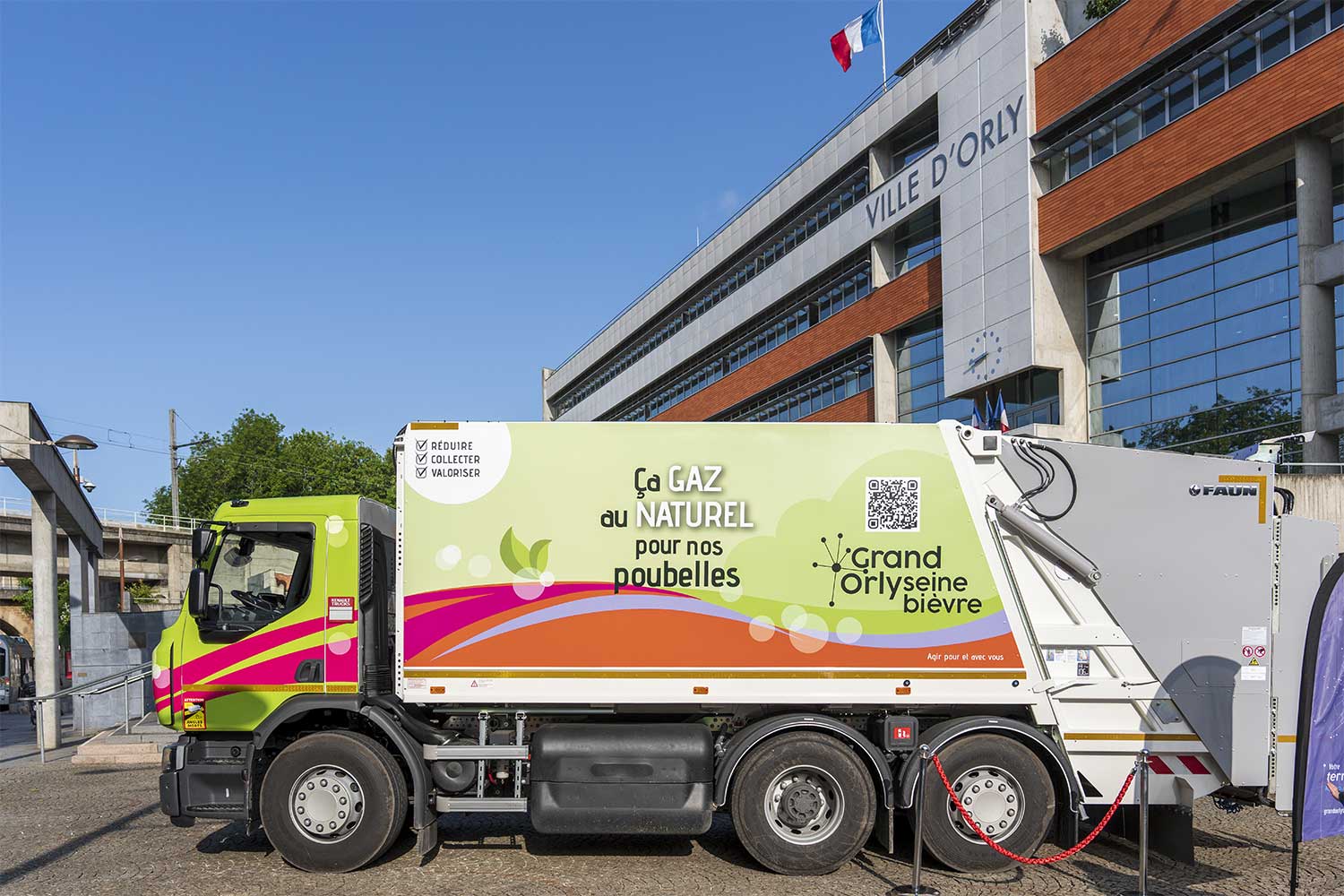 Une première benne à déchets au gaz pour le Grand Orly