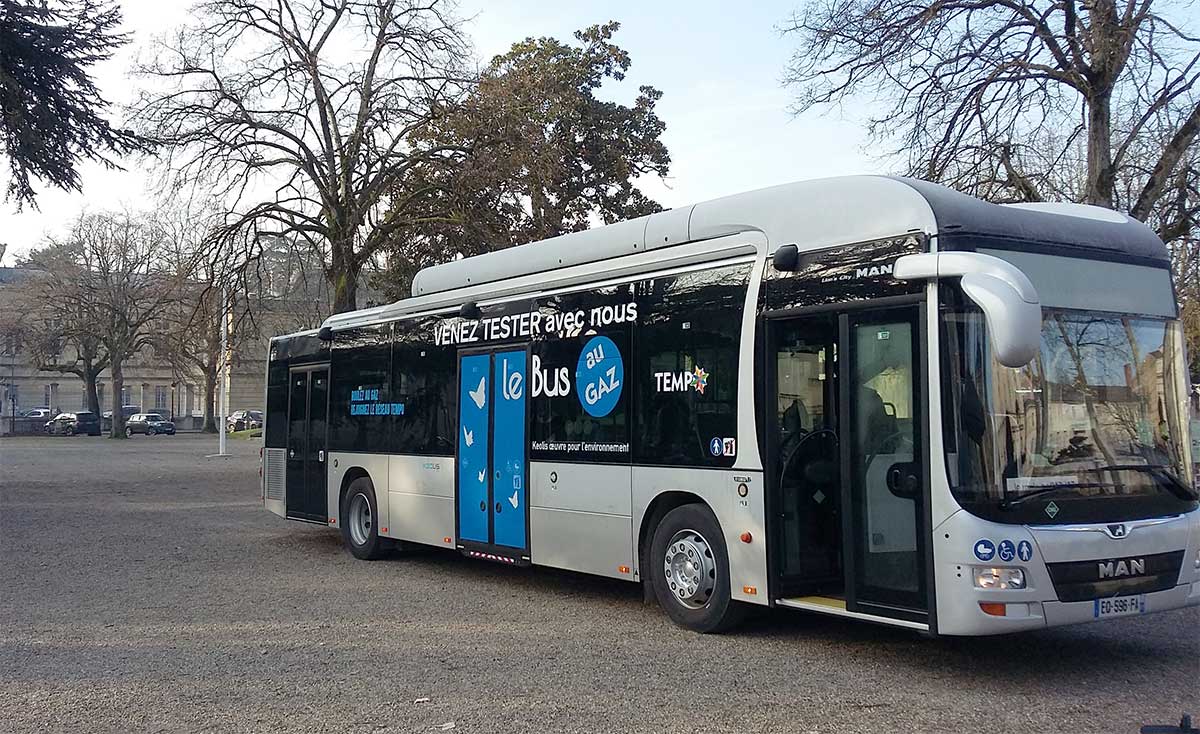 Agen : un bus au gaz naturel en démonstration sur le réseau Tempo