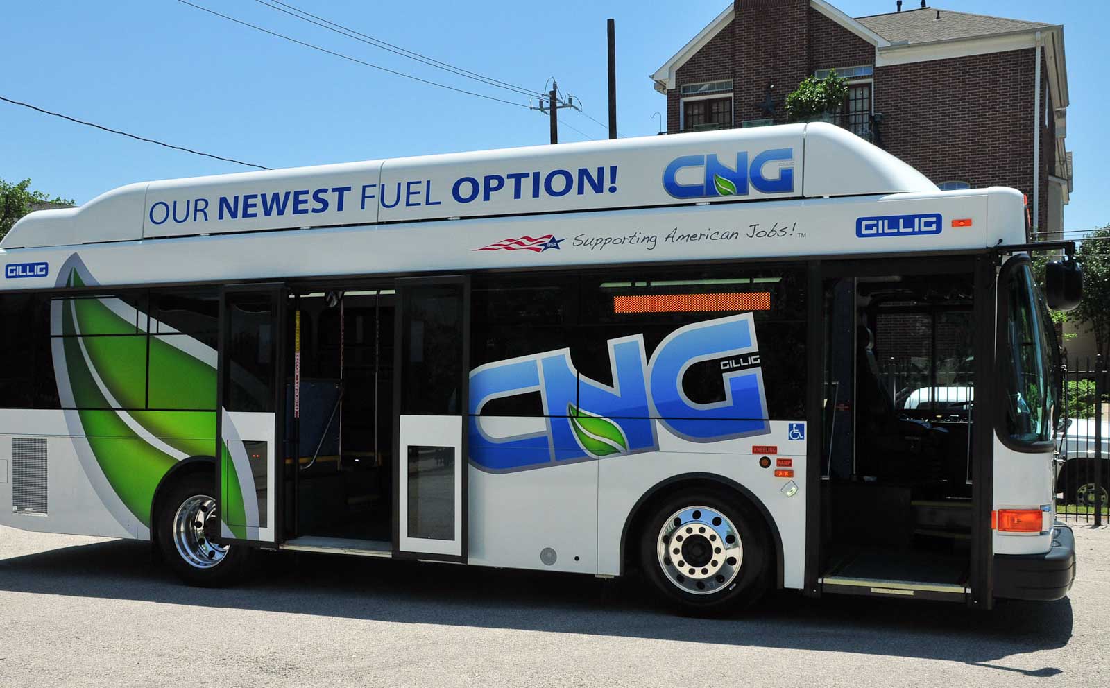 Les Etats-Unis débloquent plus de 100 millions de dollars pour les bus GNC