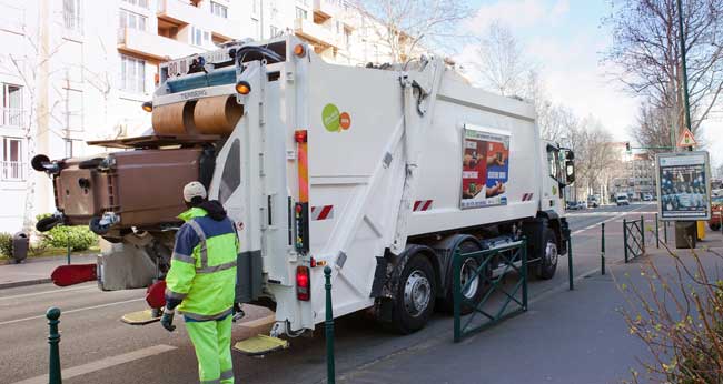 A Colombes, des bennes GNV assurent la collecte des déchets