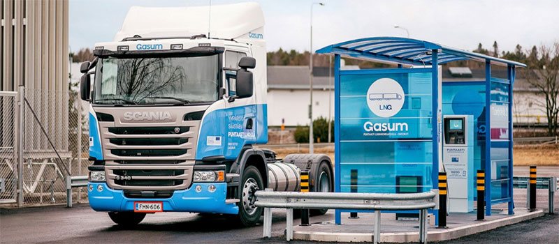 Finlande : un camion au GNL à Turku pour le transport des boues d'épuration