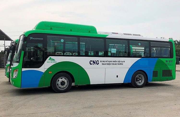 Vietnam : Hanoi met en service ses premiers bus au gaz naturel