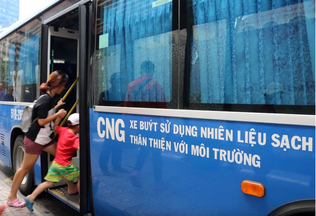 Au Vietnam, Ho Chi Minh parie sur un mix GNC - électrique pour verdis ses bus