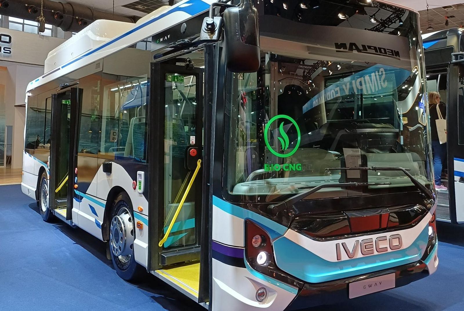 Iveco dévoile son midibus G-Way au biométhane à BusWorld