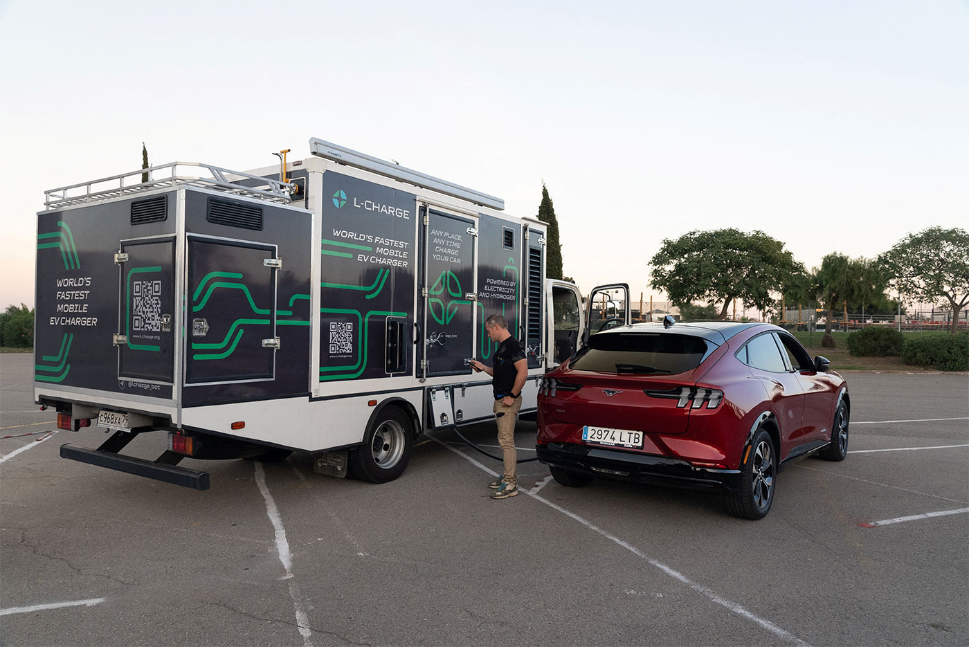 L-Charge : Une station GNL mobile pour recharger les voitures