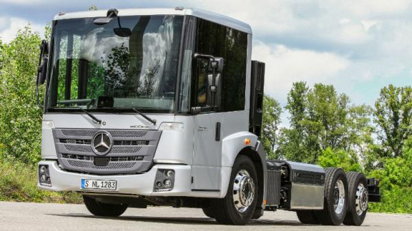 Mercedes – L’Econic GNV Euro 6 sera lanc dbut 2015