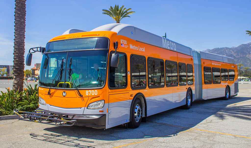 70 nouveaux bus articulés au gaz naturel pour Los Angeles