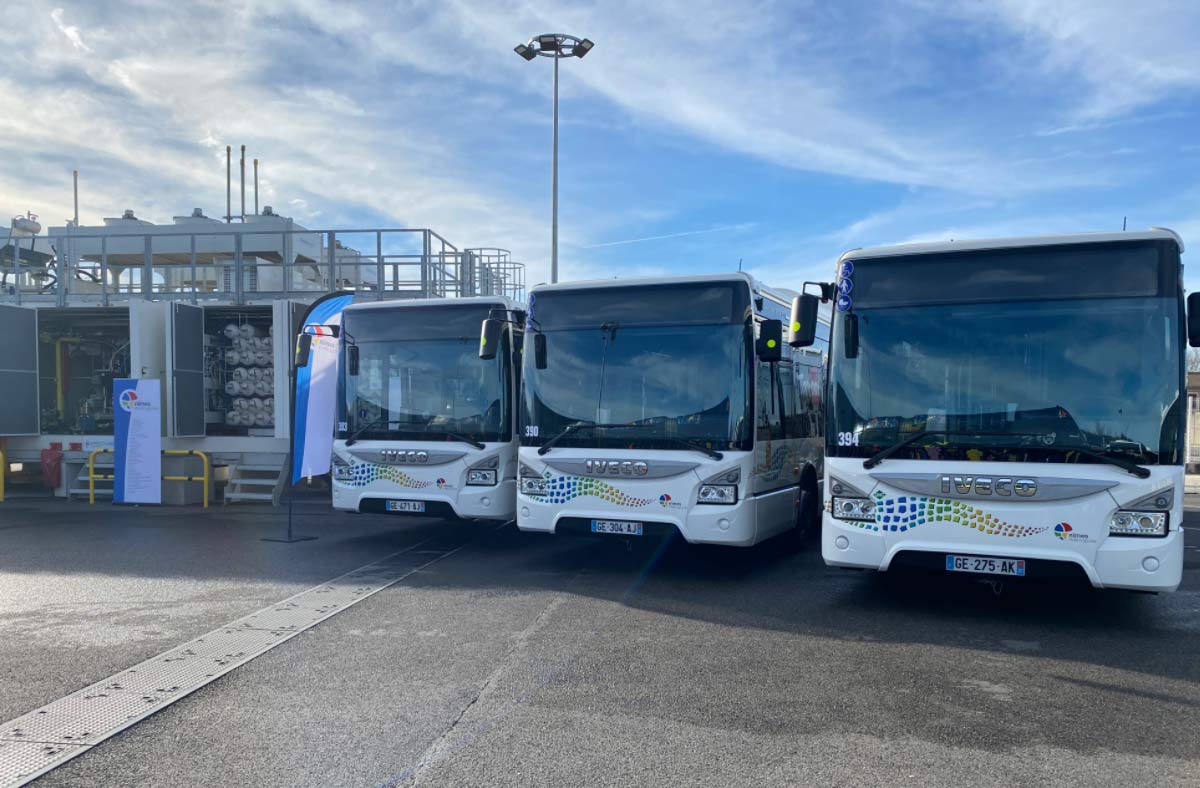 Nîmes Métropole accueille dix nouveaux bus au biogaz