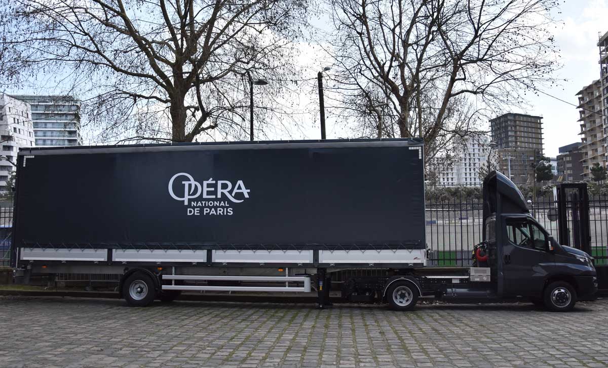 Paris : un utilitaire au gaz naturel pour l'Opéra Garnier