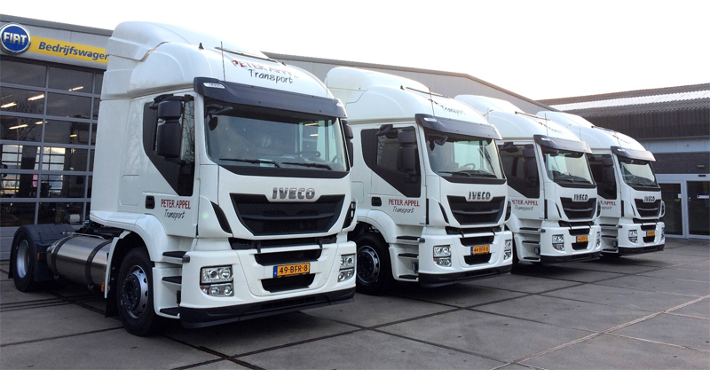 Pays-Bas - Le transporteur Peter Appel reoit 4 camions GNL Iveco