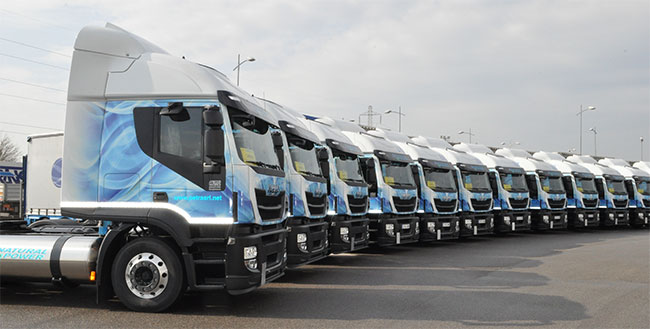 15 Iveco Stralis GNL pour le transporteur italien Pe.Tra