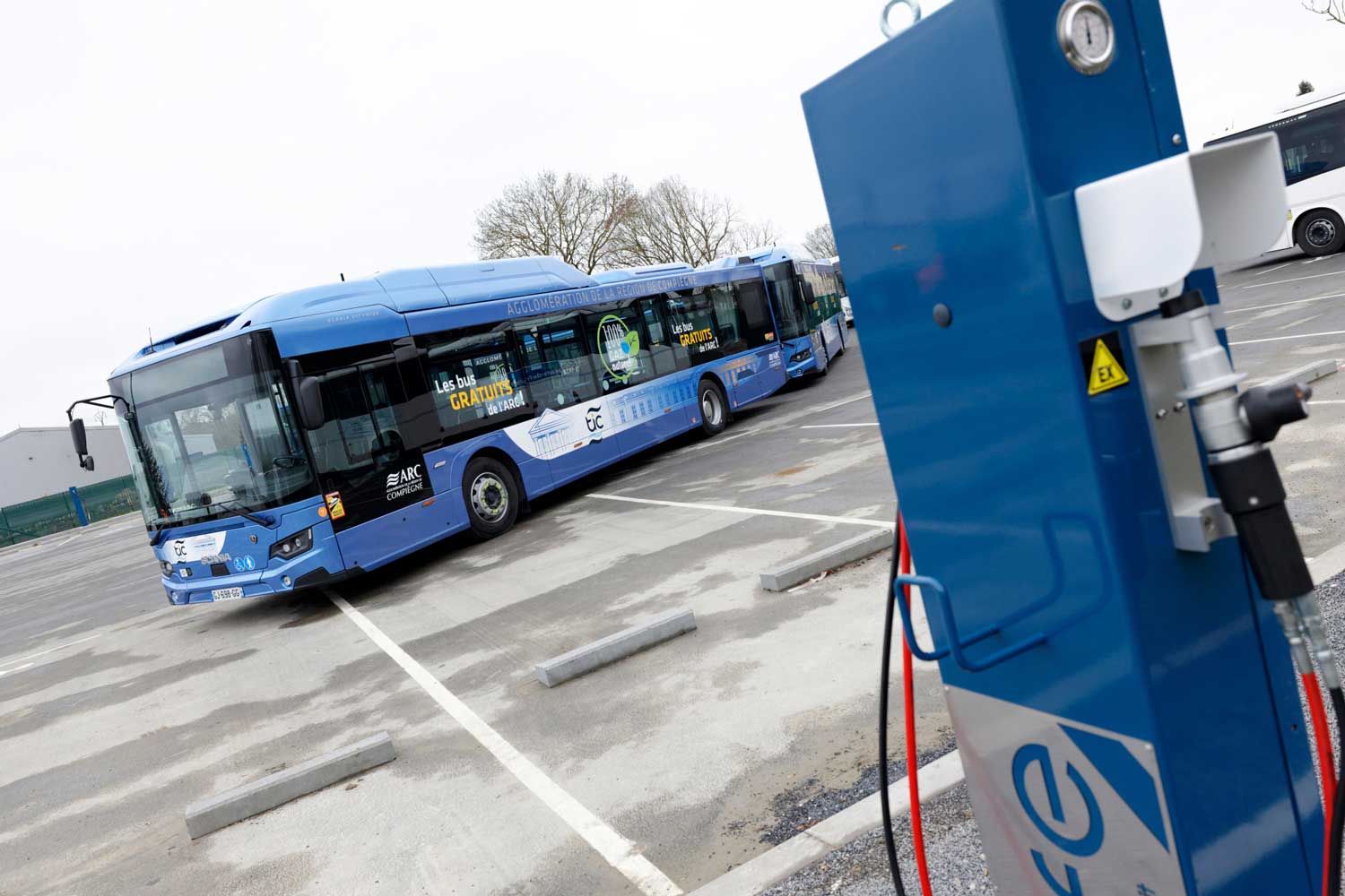 Une station GNV TotalEnergies pour les bus et autocars de Compiègne