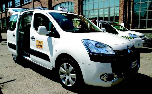 Milan  Une flotte de taxis GPL accessible aux personnes  mobilit rduite