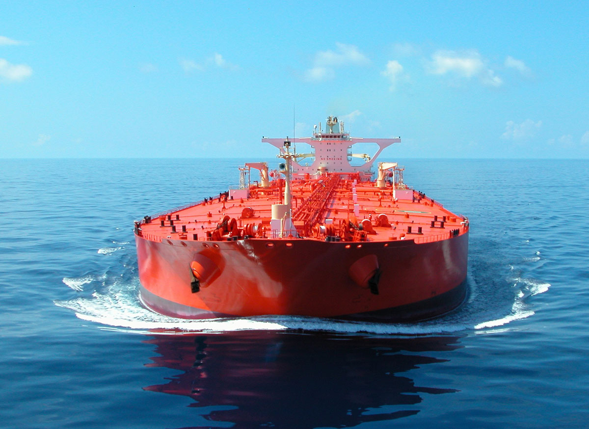 Total affrète ses premiers tankers à propulsion GNL