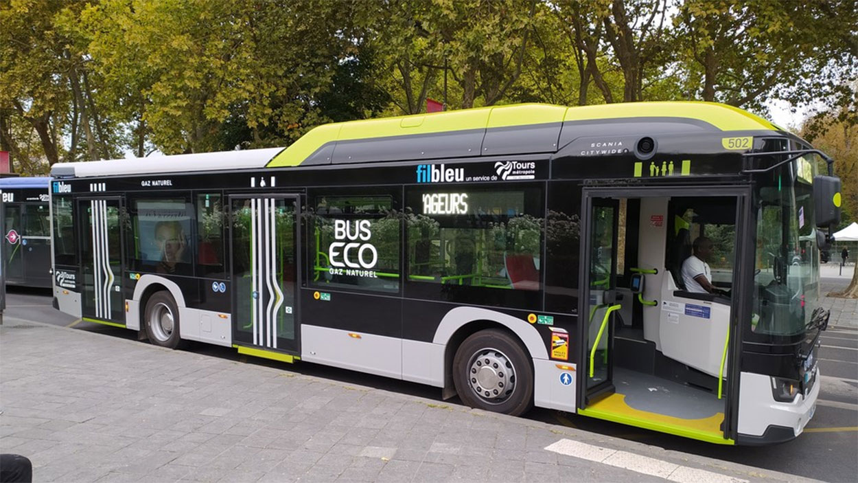 A Tours, les premiers bus au gaz intègrent le réseau Fil Bleu