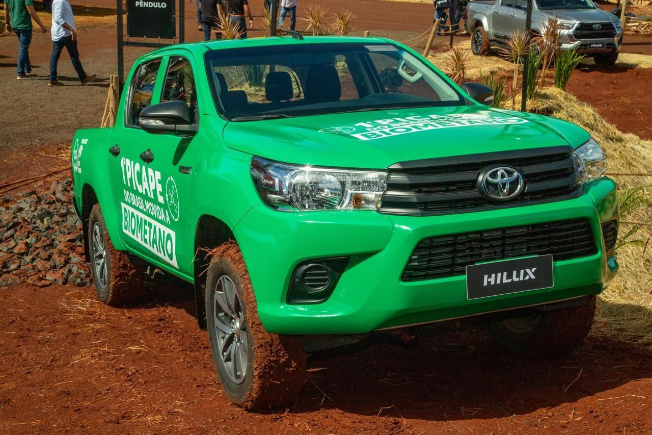 Le Toyota Hilux biométhane fait sa première apparition publique